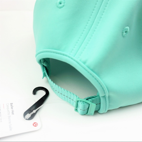 Lululemon | Adjustable Size Baller Hat LAST ONE! - Picture 2 of 8